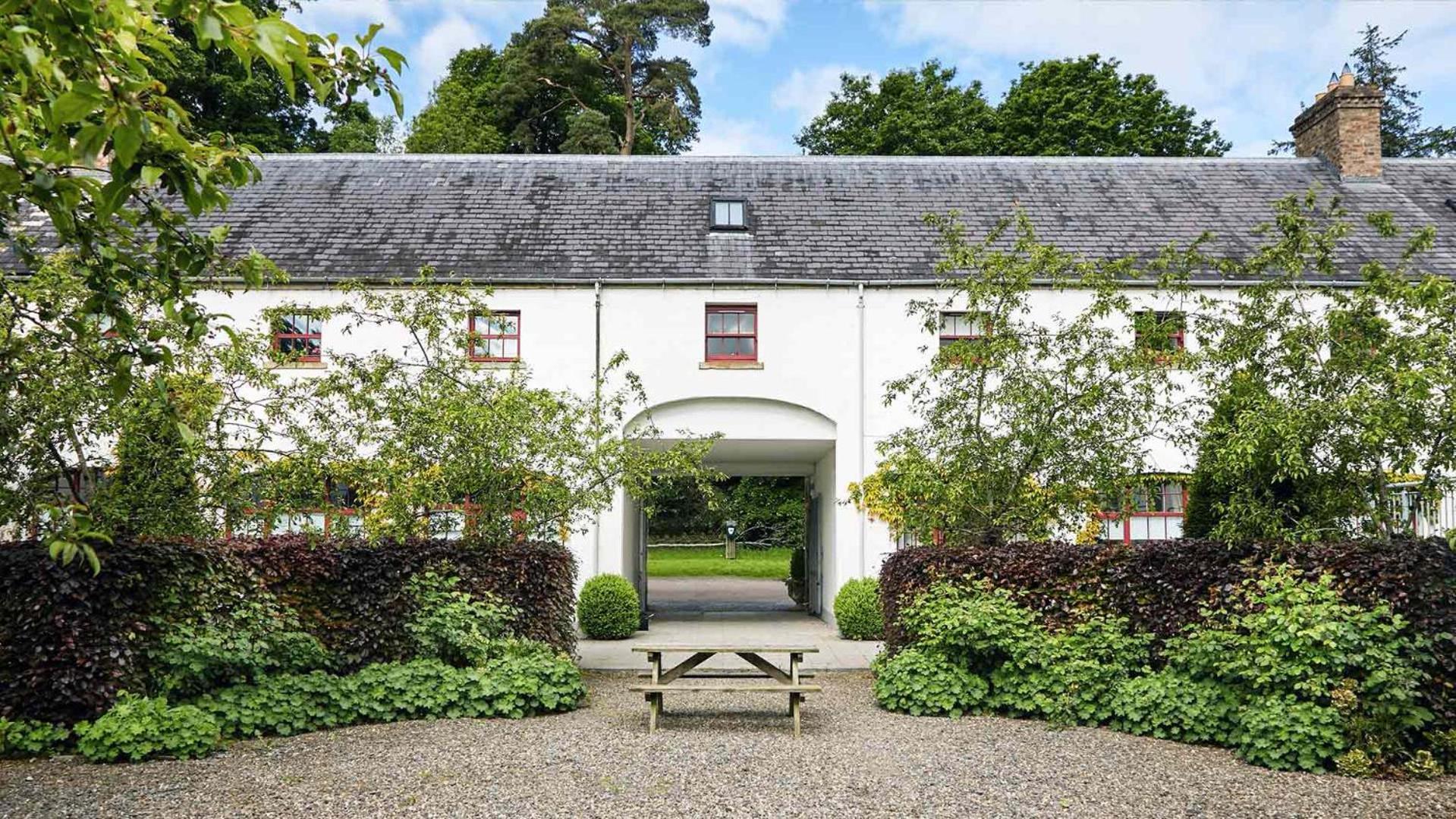 فيلا Old Stable Mews Castle Leslie Glaslough المظهر الخارجي الصورة